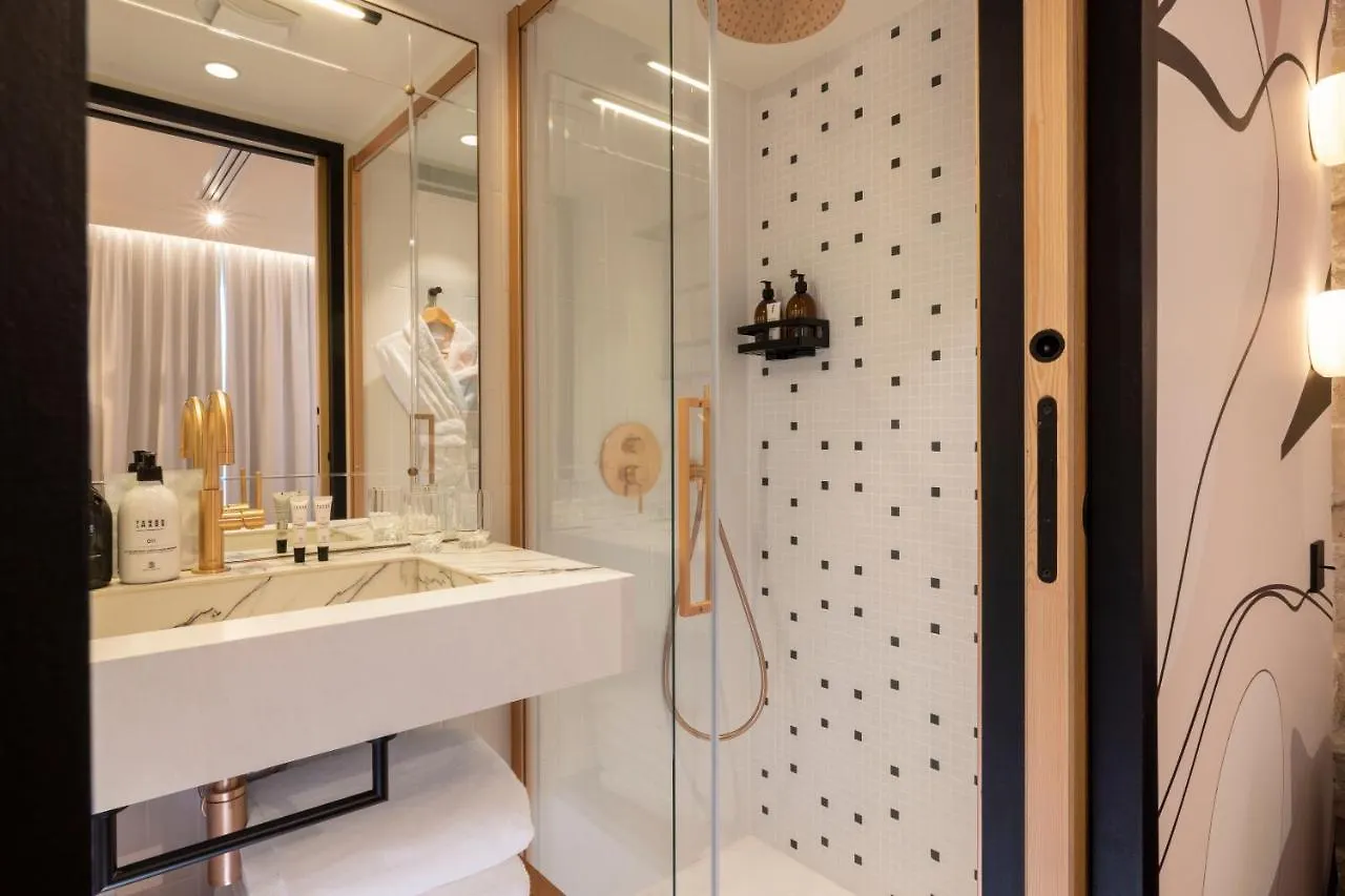 Alberte Hotel Paris Fransa