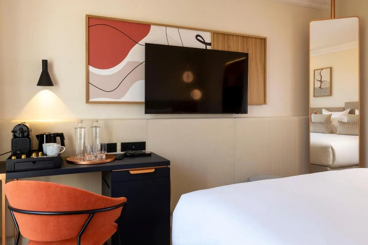 ****  Alberte Hotel Paris França